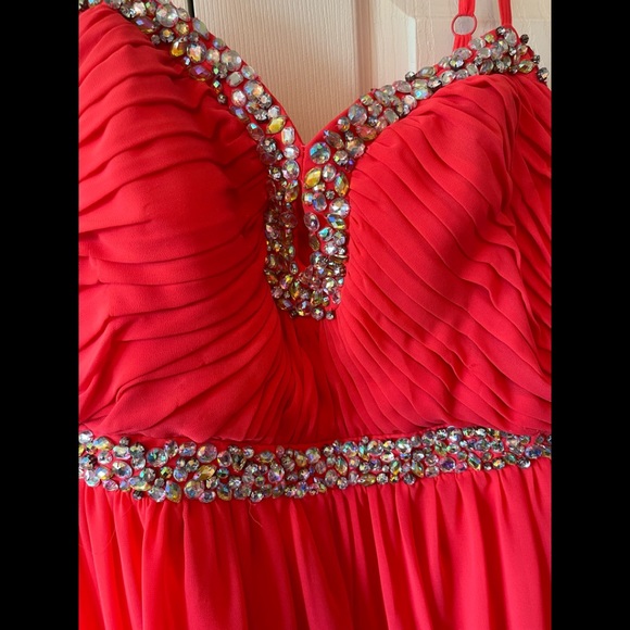 Fancy Coral dress with Rhinestones - Picture 2 of 8